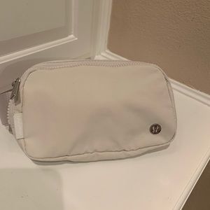 Lululemon Everywhere Belt Bag in White Opal